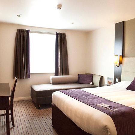 Premier Inn Birmingham City Centre Broad Street Εξωτερικό φωτογραφία