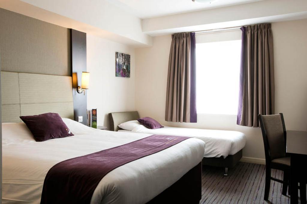 Premier Inn Birmingham City Centre Broad Street Εξωτερικό φωτογραφία