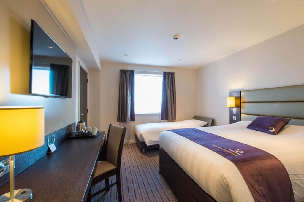 Premier Inn Birmingham City Centre Broad Street Εξωτερικό φωτογραφία