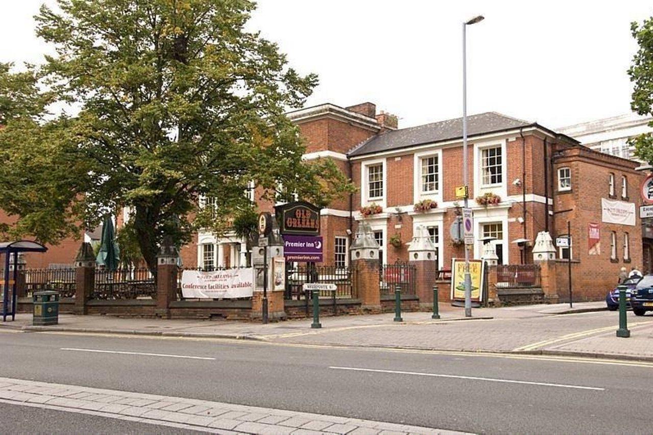 Premier Inn Birmingham City Centre Broad Street Εξωτερικό φωτογραφία