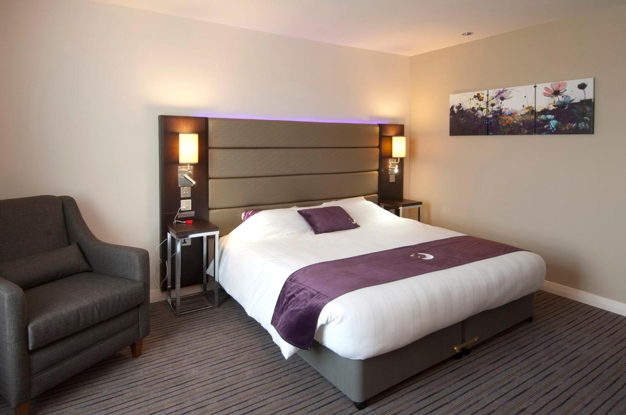 Premier Inn Birmingham City Centre Broad Street Εξωτερικό φωτογραφία